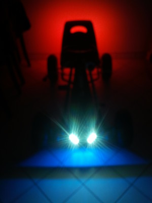 Auch ein Kettcar will beleuchtet sein Auch ein Kettcar will beleuchtet sein